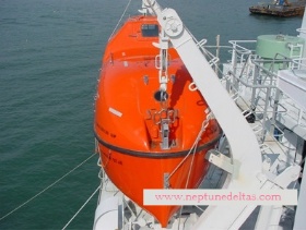 5.7m good price with High Quality SOLAS standard F.R.P Totally Enclosed Lifeboat