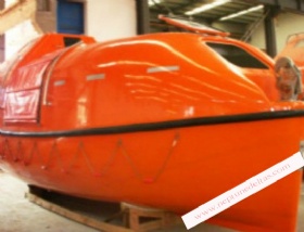 Partially Enclosed Lifeboat